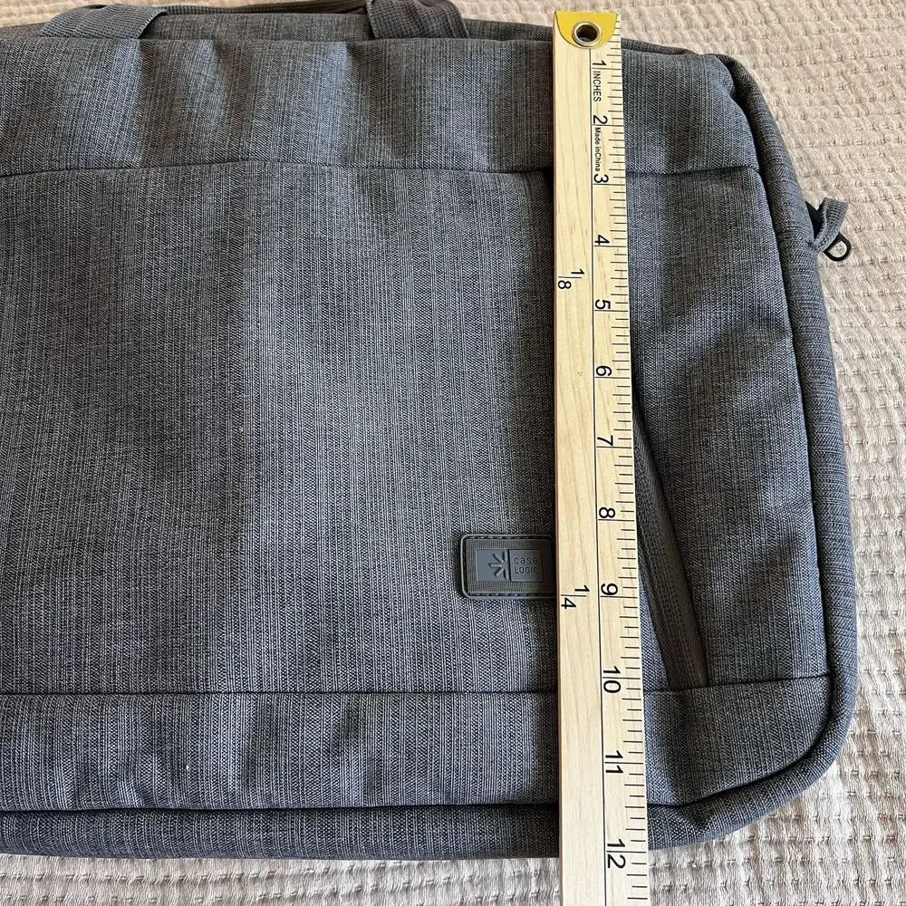 Case Logic Laptop Computer Bag Gray Shoulder Strap Multiple Compartments Zippers